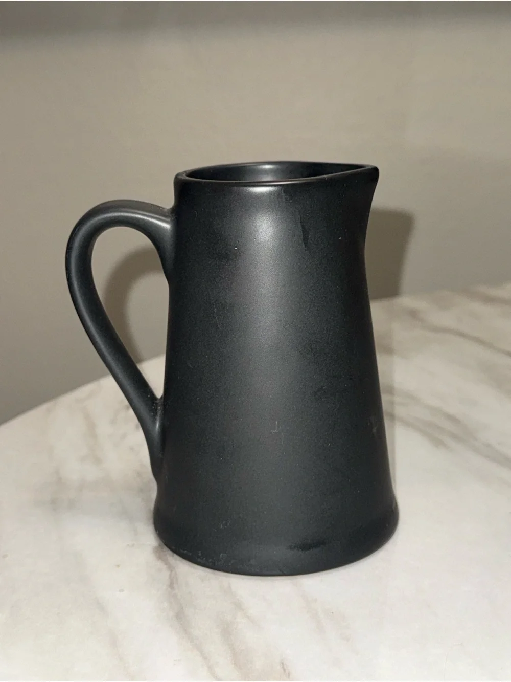 Robert Stanley Black Matte Ceramic Pitcher 14 oz Microwave Safe Solid Shield